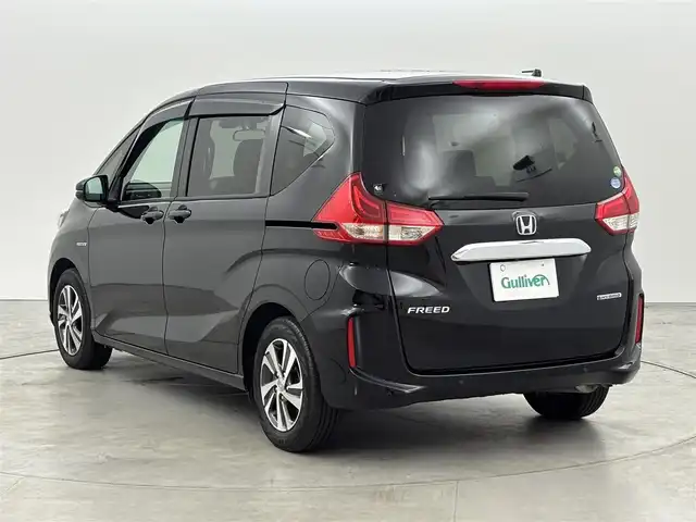 ホンダ フリード ハイブリット G ホンダセンシング 福岡県 2020(令2)年 5.5万km クリスタルブラックパール 純正ナビ／フルセグＴＶ／ＢＴ　/ＥＴＣ　/ドライブレコーダー　/両側パワースライドドア　/レーダークルーズコントロール　/衝突被害システム　/レーンキープ　/横滑り防止　/シートヒーター　/純正１５インチＡＷ　/ＬＥＤ