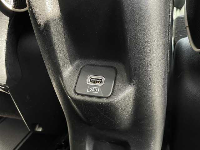 フィアット フィアット ５００Ｘ クロス 長野県 2021(令3)年 2.6万km ベージュ Ｕｃｏｎｎｅｃｔ/　ＣａｒＰｌａｙ/　ＡＣＣ　　/　レーンキープアシスト/　黒革シート/　ＰＷシート　/　ヒーター　/　LEDヘッドライト/　パークセンサー/　バックカメラ/　ＵＳＢ/　ルーフレール/　純正前後ドライブレコーダー
