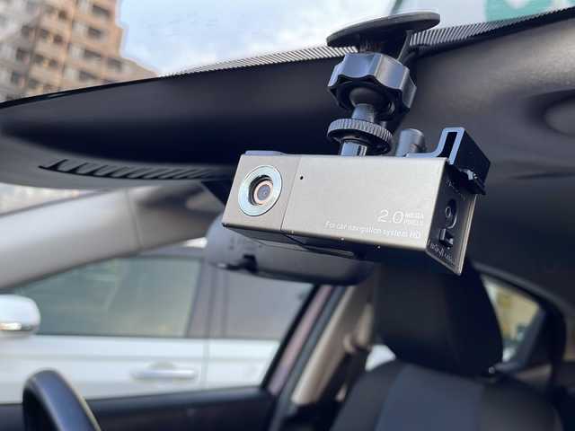 マツダ デミオ 13S 長野県 2014(平26)年 8万km スモーキーローズマイカ 禁煙車/純正ナビ/バックカメラ/ＢｌｕｅｔｏｏｔｈAudio/（ＵＳＢ／ＦＭ／ＡＭ）/社外15インチアルミホイール/ＥＴＣ/ドライブレコーダー/ステアリングスイッチ/アイドリングストップ/オートライト/スマートキー/プッシュスタート/電動格納ミラー/純正フロアマット/HIDライト/横滑り防止/ドアバイザー/Wエアバッグ/ABS