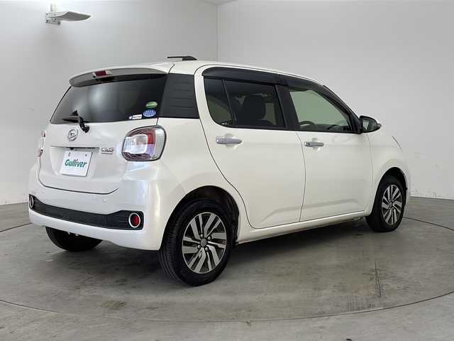 ダイハツ ブーン シルク Gパッケージ SAⅡ 兵庫県 2017(平29)年 4.1万km パールホワイトⅢ ・ワンオーナー車/・純正メモリナビ（フルセグ・USB・BT・SD・DVD）/・バックカメラ/・ETC/・ドライブレコーダー/・スマートアシストII/・レーザーレーダー単眼カメラ/・衝突回避支援ブレーキ/・車線逸脱防止支援/・先行者発進お知らせ機能/・横滑り防止装置/・アイドリングストップ/・ステアリングリモコン/・LEDオートライト/・フォグランプ/・純正14インチアルミホイール/・純正フロアマット/・ドアバイザー/・ベンチシート/・シートリフター/・スマートキー/・プッシュスタート/・スペアキー/・保証書/・取扱説明書/・ワンオーナー