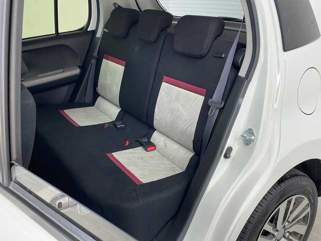 ダイハツ ブーン シルク Gパッケージ SAⅡ 兵庫県 2017(平29)年 4.1万km パールホワイトⅢ ・ワンオーナー車/・純正メモリナビ（フルセグ・USB・BT・SD・DVD）/・バックカメラ/・ETC/・ドライブレコーダー/・スマートアシストII/・レーザーレーダー単眼カメラ/・衝突回避支援ブレーキ/・車線逸脱防止支援/・先行者発進お知らせ機能/・横滑り防止装置/・アイドリングストップ/・ステアリングリモコン/・LEDオートライト/・フォグランプ/・純正14インチアルミホイール/・純正フロアマット/・ドアバイザー/・ベンチシート/・シートリフター/・スマートキー/・プッシュスタート/・スペアキー/・保証書/・取扱説明書/・ワンオーナー