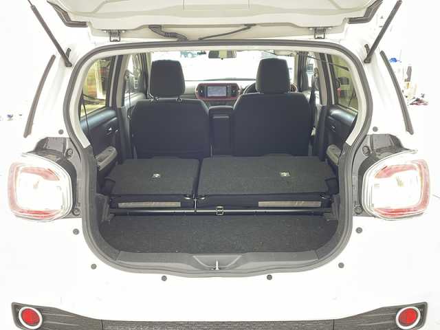 ダイハツ ブーン シルク Gパッケージ SAⅡ 兵庫県 2017(平29)年 4.1万km パールホワイトⅢ ・ワンオーナー車/・純正メモリナビ（フルセグ・USB・BT・SD・DVD）/・バックカメラ/・ETC/・ドライブレコーダー/・スマートアシストII/・レーザーレーダー単眼カメラ/・衝突回避支援ブレーキ/・車線逸脱防止支援/・先行者発進お知らせ機能/・横滑り防止装置/・アイドリングストップ/・ステアリングリモコン/・LEDオートライト/・フォグランプ/・純正14インチアルミホイール/・純正フロアマット/・ドアバイザー/・ベンチシート/・シートリフター/・スマートキー/・プッシュスタート/・スペアキー/・保証書/・取扱説明書/・ワンオーナー