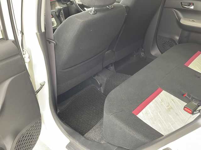 ダイハツ ブーン シルク Gパッケージ SAⅡ 兵庫県 2017(平29)年 4.1万km パールホワイトⅢ ・ワンオーナー車/・純正メモリナビ（フルセグ・USB・BT・SD・DVD）/・バックカメラ/・ETC/・ドライブレコーダー/・スマートアシストII/・レーザーレーダー単眼カメラ/・衝突回避支援ブレーキ/・車線逸脱防止支援/・先行者発進お知らせ機能/・横滑り防止装置/・アイドリングストップ/・ステアリングリモコン/・LEDオートライト/・フォグランプ/・純正14インチアルミホイール/・純正フロアマット/・ドアバイザー/・ベンチシート/・シートリフター/・スマートキー/・プッシュスタート/・スペアキー/・保証書/・取扱説明書/・ワンオーナー