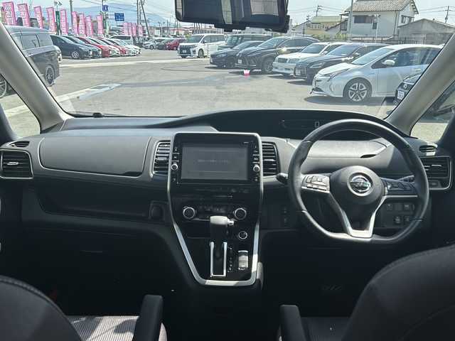日産 セレナ ハイウェイスター G 香川県 2016(平28)年 8.6万km マルーンレッド 2トーン 純正９インチナビ／プロパイロット／両側オートスライドドア／フリップダウンモニター／デジタルインナーミラー／ＬＥＤヘッドライト／ＥＴＣ／アラウンドビューカメラ／ＥＴＣ／ＬＥＤヘッドライト