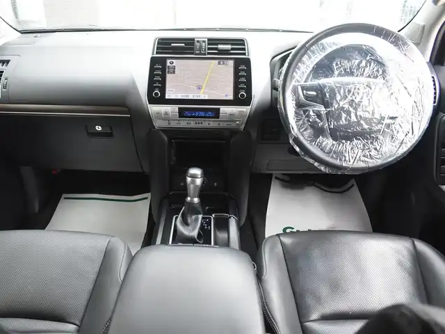 トヨタ ランドクルーザー プラド TX Lパッケージ マットブラED 神奈川県 2022(令4)年 2.8万km ホワイトパールクリスタルシャイン ワンオーナー/純正メモリナビ/全方位カメラ/クルーズコントロール/サンルーフ/レザーシート/シートヒーター/エアーシート/プッシュスタート/ヒッチメンバー/ドライブレコーダー/ETC2.0/LEDヘッドライト/社外マフラー（純正あり）/ルーフレール/保証書/取説/ナビ説/スペアスマートキー