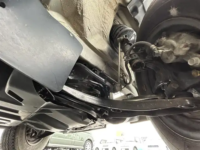 スズキ エブリイ PC 滋賀県 2013(平25)年 3.8万km シルキーシルバーメタリック ガソリン/2WD(FR)/3速AT/カーオーディオ（FM/AM）/パワーステアリング/パワーウィンドウ/ハロゲンヘッドライト/ヘッドライトレベリング/リモコンキー/ゴムフロアマット/マニュアルエアコン/シガーソケット