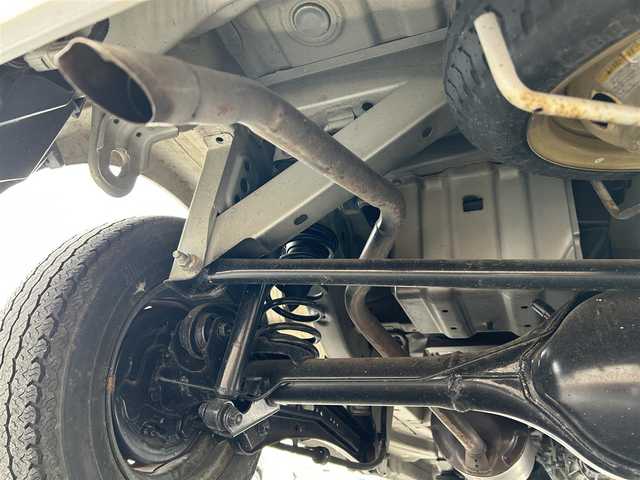 スズキ エブリイ PC 滋賀県 2013(平25)年 3.8万km シルキーシルバーメタリック ガソリン/2WD(FR)/3速AT/カーオーディオ（FM/AM）/パワーステアリング/パワーウィンドウ/ハロゲンヘッドライト/ヘッドライトレベリング/リモコンキー/ゴムフロアマット/マニュアルエアコン/シガーソケット
