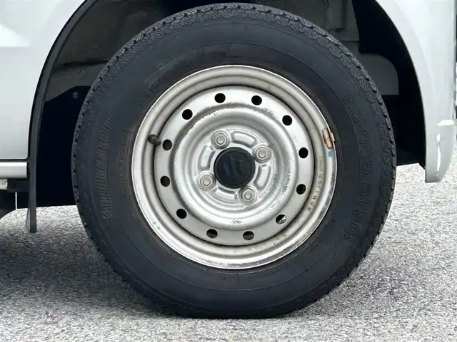 スズキ エブリイ PC 滋賀県 2013(平25)年 3.8万km シルキーシルバーメタリック ガソリン/2WD(FR)/3速AT/カーオーディオ（FM/AM）/パワーステアリング/パワーウィンドウ/ハロゲンヘッドライト/ヘッドライトレベリング/リモコンキー/ゴムフロアマット/マニュアルエアコン/シガーソケット