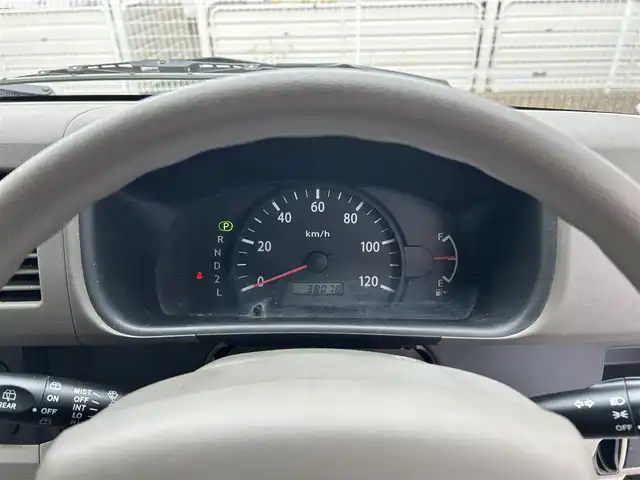 スズキ エブリイ PC 滋賀県 2013(平25)年 3.8万km シルキーシルバーメタリック ガソリン/2WD(FR)/3速AT/カーオーディオ（FM/AM）/パワーステアリング/パワーウィンドウ/ハロゲンヘッドライト/ヘッドライトレベリング/リモコンキー/ゴムフロアマット/マニュアルエアコン/シガーソケット