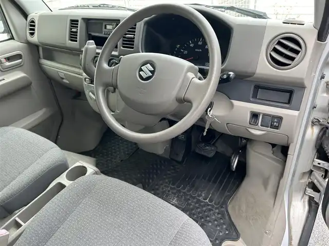 スズキ エブリイ PC 滋賀県 2013(平25)年 3.8万km シルキーシルバーメタリック ガソリン/2WD(FR)/3速AT/カーオーディオ（FM/AM）/パワーステアリング/パワーウィンドウ/ハロゲンヘッドライト/ヘッドライトレベリング/リモコンキー/ゴムフロアマット/マニュアルエアコン/シガーソケット