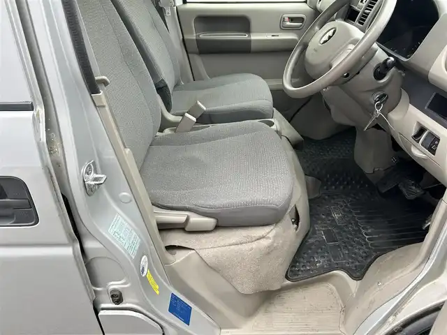 スズキ エブリイ PC 滋賀県 2013(平25)年 3.8万km シルキーシルバーメタリック ガソリン/2WD(FR)/3速AT/カーオーディオ（FM/AM）/パワーステアリング/パワーウィンドウ/ハロゲンヘッドライト/ヘッドライトレベリング/リモコンキー/ゴムフロアマット/マニュアルエアコン/シガーソケット
