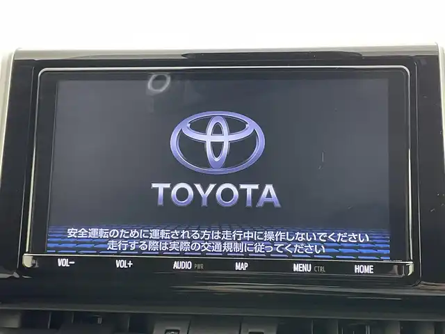 トヨタ ＲＡＶ４ G Zパッケージ 岡山県 2019(令1)年 4.1万km ホワイトパールクリスタルシャイン 純正９インチナビ/【Bluetooth/フルセグTV/CD/DVD】/衝突軽減ブレーキシステム/追従型クルーズコントロール/黒合皮シート/社外デジタルインナーミラー（ドラレコ一体型）/ビルトインＥＴＣ/ＬＥＤヘッドライト/オートハイビーム/前席シートヒーター/ステアリングヒーター/運転席パワシート/シートメモリー/バックカメラ/プッシュスタート/踏み間違い防止/オートブレーキホールド/ブラインドスポットモニター/ISOFIX/チルトステアリング/シートリフター/ウインカーミラー/ドアバイザー