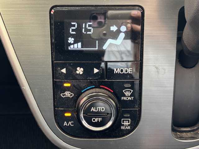 スバル ステラ カスタム R スマートアシスト 埼玉県 2016(平28)年 4.5万km パールホワイトⅢ スマートアシスト /純正メモリナビ/　　CD/DVD/BT/フルセグ/LEDオートライト /純正14インチアルミホイール /ETC