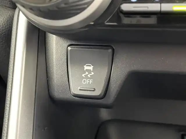 トヨタ ＲＡＶ４ X 埼玉県 2021(令3)年 7.4万km アティチュードブラックマイカ 純正９インチナビ　バックカメラ　ＢＳＭ　ビルトインＥＴＣ２．０　セーフティセンス　レーダークルーズコントロール　ＨＤＭＩ　純正アルミホイール　オートライト　ＬＥＤヘッドライト　地デジフルセグ