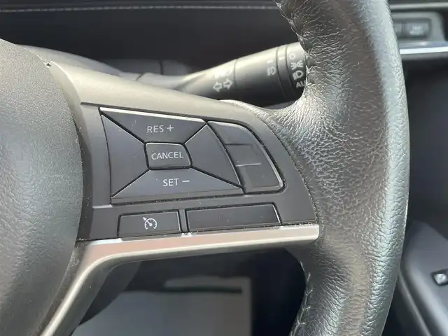 日産 セレナ ハイウェイスター 茨城県 2016(平28)年 7.8万km カシミヤグレージュ 純正ナビ/【ウォークマン・USB・SD・ラジオ・TV・BT・CD・iPod・VTR・AUX】/パーキングアシスト/クルコン/ETC/前方ドラレコ/全方位カメラ/前後コーナーセンサー/両側スライドドア/アイドリングストップ/オートライト/LEDライト/Fフォグ/純正フロアマット/社外アルミホイール/純正AW付ノーマルタイヤ積み込み