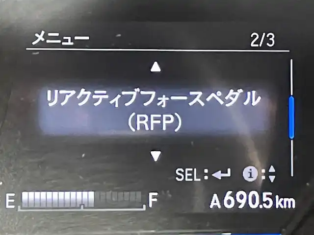 ホンダ ヴェゼル ハイブリッド X 愛知県 2015(平27)年 6.8万km ミスティックグリーンパール 純正ナビ/FM/AM/SD/DVD/HDMI/Bluetooth/ワンセグ/パドルシフト/ステアリングリモコン/LEDヘッドライト/フォグランプ/ドアバイザー/プッシュスタート/保証書・取説/ワンオーナー/スマートキー/オートエアコン/スペアキー/クルーズコントロール/ETC/バックカメラ/純正フロアマット/純正アルミホイール/オートライト
