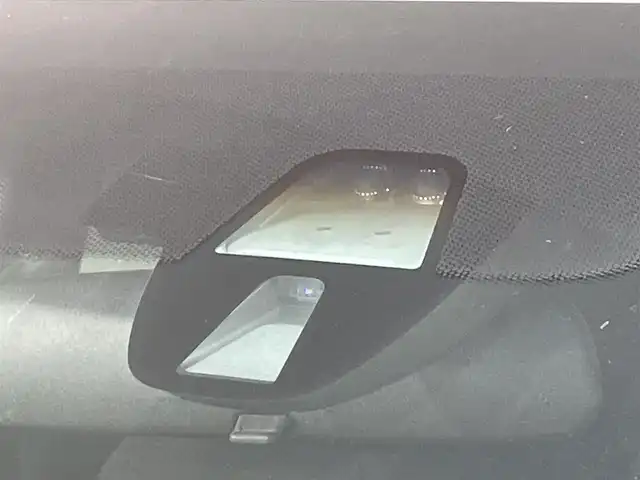 ホンダ ヴェゼル ハイブリッド X 愛知県 2015(平27)年 6.8万km ミスティックグリーンパール 純正ナビ/FM/AM/SD/DVD/HDMI/Bluetooth/ワンセグ/パドルシフト/ステアリングリモコン/LEDヘッドライト/フォグランプ/ドアバイザー/プッシュスタート/保証書・取説/ワンオーナー/スマートキー/オートエアコン/スペアキー/クルーズコントロール/ETC/バックカメラ/純正フロアマット/純正アルミホイール/オートライト