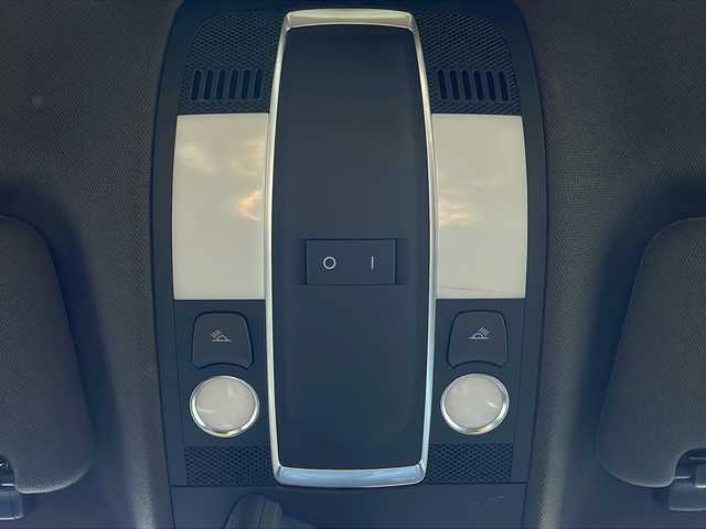 アウディ Ｑ７ 3.0TFSIクワトロ 青森県 2011(平23)年 10万km アイビスホワイト ・4WD/・純正ナビ/・ワンセグ/・バックカメラ/・サイドカメラ/・横滑り抑制装置/・オートライト/・オートマチックハイビーム/・前後コーナーセンサー/・パワーバックドア/・アイドリングストップ/・パワーシート(D+N席)/・エアーシート(D+N席)/・純正フロアマット/・電動格納ミラー/・純正AW20インチ