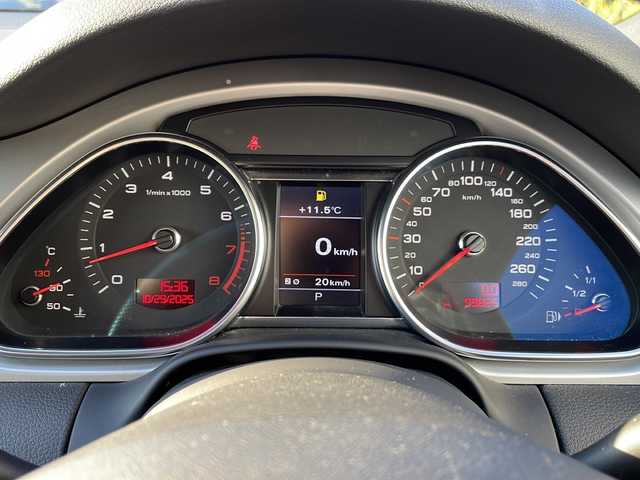 アウディ Ｑ７ 3.0TFSIクワトロ 青森県 2011(平23)年 10万km アイビスホワイト ・4WD/・純正ナビ/・ワンセグ/・バックカメラ/・サイドカメラ/・横滑り抑制装置/・オートライト/・オートマチックハイビーム/・前後コーナーセンサー/・パワーバックドア/・アイドリングストップ/・パワーシート(D+N席)/・エアーシート(D+N席)/・純正フロアマット/・電動格納ミラー/・純正AW20インチ