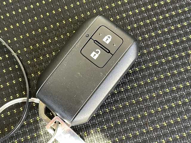 スズキ ジムニー シエラ JC 長野県 2024(令6)年 1.1万km ジャングルグリーン ４ＷＤ/純正メモリナビフルセグＴＶ/バックカメラ/ＥＴＣ/純正15インチアルミ/シートヒーター/アイドリングストップ/レーンキープ/パーキングアシスト/ワンオーナー/保証書・取説