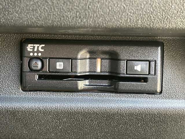 スズキ ジムニー シエラ JC 長野県 2024(令6)年 1.1万km ジャングルグリーン ４ＷＤ/純正メモリナビフルセグＴＶ/バックカメラ/ＥＴＣ/純正15インチアルミ/シートヒーター/アイドリングストップ/レーンキープ/パーキングアシスト/ワンオーナー/保証書・取説