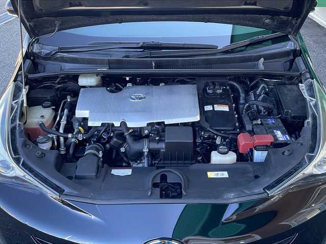 トヨタ プリウス S 岐阜県 2016(平28)年 10.9万km アティチュードブラックマイカ 禁煙車/純正ナビ/レーダークルーズコントロール/フルセグTV/レーンキープアシスト/衝突軽減ブレーキ/ハンドルスイッチ/ビルトインETC/ドライブレコーダー/バックカメラ/純正フロアマット/社外アルミホイール/盗難防止/ドアバイザー/オートライト/オートハイビーム/オートエアコン/スマートキー