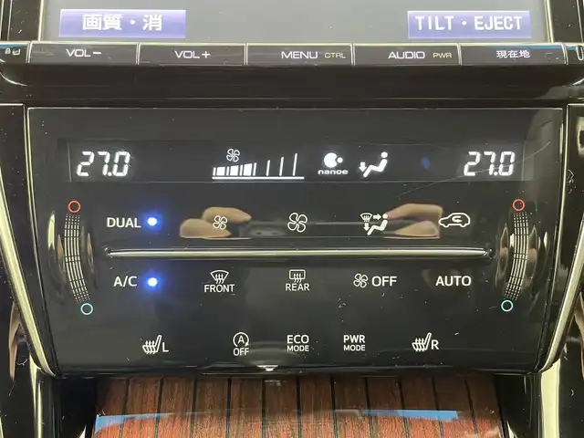トヨタ ハリアー プレミアム 富山県 2015(平27)年 5.2万km ブラック サンルーフ/純正9型ナビ（AM/FM/DVD/BT/フルセグ）/バックカメラ/前後ドライブレコーダー/ETC/レザーシート/D/N席パワーシート/D席メモリシート/D/N席シートヒーター/衝突被害軽減システム/クルーズコントロール/レーンキープアシスト/横滑り防止装置/アイドリングストップ/パワーバックドア/純正アルミホイール/純正フロアマット/オートLEDライト/オートマチックハイビーム/フォグライト/ウッドコンビステアリング/ステアリングスイッチ/スマートキー/スペアキー