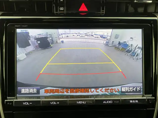 トヨタ ハリアー プレミアム 富山県 2015(平27)年 5.2万km ブラック サンルーフ/純正9型ナビ（AM/FM/DVD/BT/フルセグ）/バックカメラ/前後ドライブレコーダー/ETC/レザーシート/D/N席パワーシート/D席メモリシート/D/N席シートヒーター/衝突被害軽減システム/クルーズコントロール/レーンキープアシスト/横滑り防止装置/アイドリングストップ/パワーバックドア/純正アルミホイール/純正フロアマット/オートLEDライト/オートマチックハイビーム/フォグライト/ウッドコンビステアリング/ステアリングスイッチ/スマートキー/スペアキー