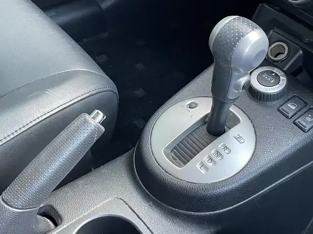 日産 エクストレイル 20Xtt 佐賀県 2010(平22)年 13.8万km ダイヤモンドブラック ナビ　バックカメラ　４ＷＤ　ターボ　クルーズコントロールＨＩＤヘッドライト　オートライト　全席シートヒーター　合皮シート　純正１７インチＡＷ　ＥＴＣ　ルーフレール　スペアキー×１　スペアメカニカルキー