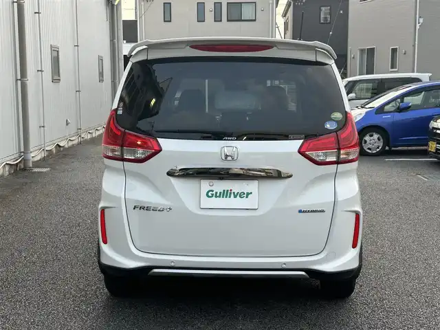 ホンダ フリード＋ ハイブリット クロスター ホンダセンシング 静岡県 2020(令2)年 2.3万km プラチナホワイトパール ユーザー買取車両/純性ナビ（VXM-207VFNi）/【CD/DVD/BT/地デジTV】/純正LEDライト/純正フロアマット/両側パワースライドドア/社外15インチAW/クルーズコントロール追従あり/衝突被害軽減システム/横滑り防止装置/バックカメラ/フロントカメラ/ハーフレザーシート/ベンチシート/シートヒーター/スペアキー×1/スマートキー/レーンアシスト/パーキングアシスト/4WD/ドライブレコーダー/ETC(2.0)