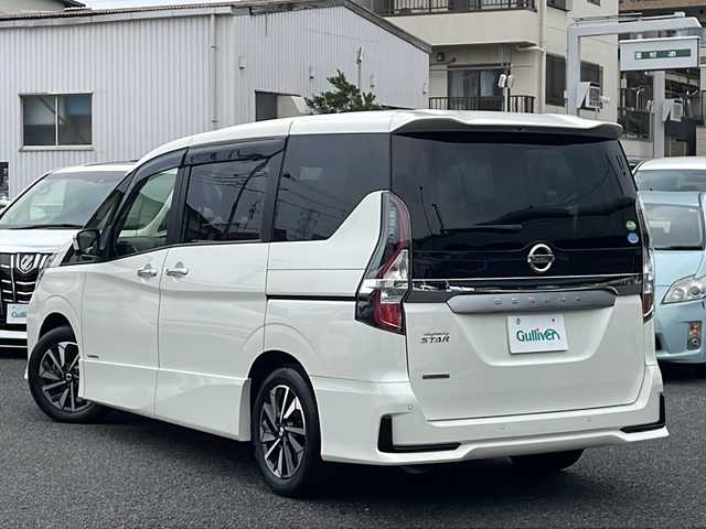 日産 セレナ ハイウェイスター 東京都 2020(令2)年 1.1万km ブリリアントホワイトパール 社外メモリナビ　型式：MDV-D207BT/【CD/Bluetooth/AUX/AM/FM】/バックカメラ/アラウンドビューモニター/ETC/プロパイロット/エマージェンシーブレーキ/クリアランスソナー/ブラインドスポットモニター/車線逸脱警報装置/駐車支援システム/ハンズフリースライドドア/レーダークルーズコントロール/両側パワースライドドア/プッシュスタート/スマートキー×2