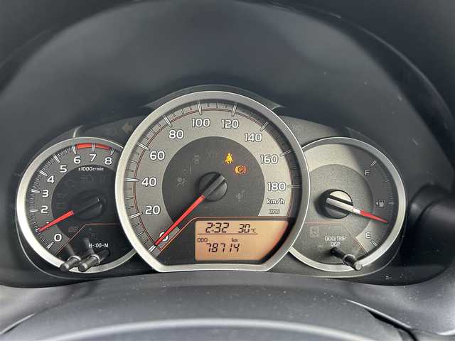トヨタ ヴィッツ GRスポーツ 東京都 2019(令1)年 7.9万km ホワイトパールクリスタルシャイン ワンオーナー/SDナビ（CN-RA05WD）/・Bluetoothオーディオ/USBオーディオ/・フルセグTV/DVD/iPod/GR専用ハーフレザーシート/バックカメラ/Toyota Safety Sense/オートライト/LEDヘッドランプ/取扱説明書/保証書/スペアキー1本