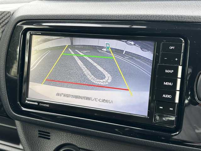 トヨタ ヴィッツ GRスポーツ 東京都 2019(令1)年 7.9万km ホワイトパールクリスタルシャイン ワンオーナー/SDナビ（CN-RA05WD）/・Bluetoothオーディオ/USBオーディオ/・フルセグTV/DVD/iPod/GR専用ハーフレザーシート/バックカメラ/Toyota Safety Sense/オートライト/LEDヘッドランプ/取扱説明書/保証書/スペアキー1本