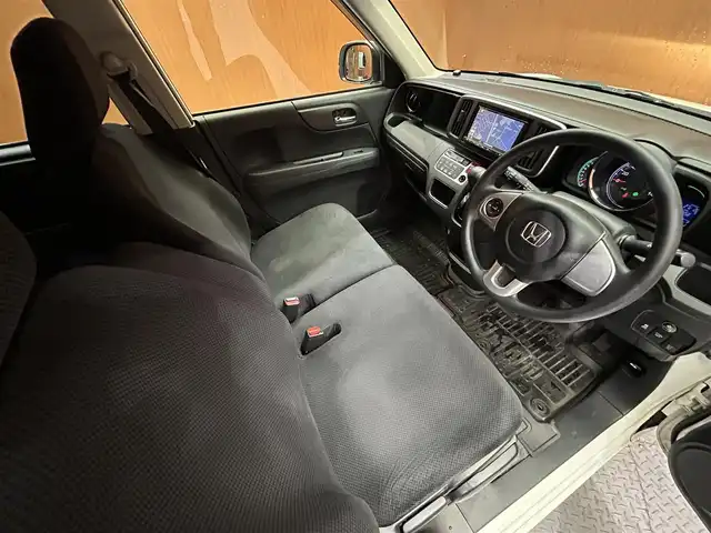 ホンダ Ｎ ＯＮＥ G SSパッケージ 熊本県 2015(平27)年 6.3万km 白 ナビ/バックカメラ/スマートキー/前席シートヒーター/ETC/オートエアコン/オートライト