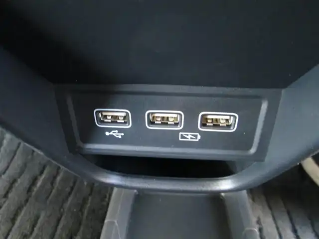 ホンダ Ｎ ＯＮＥ プレミアム 千葉県 2025(令7)年 0.1万km プレミアムサンライトホワイトパール 登録時走行距離539km/ワンオーナー/純正9型ナビ、フルセグTV/バックカメラ/純正オーディオ【DVD/CD/BT/SD/USB】/Honda SENSING/LEDヘッドライト&LEDフォグランプ/アダプティブクルーズコントロール/レーンキープアシスト/リアコーナーセンサー/オートブレーキホールド/プライムスムースフロントシート/前席シートヒーター/純正OPアームレスト&本革製シフトノブ/純正フロアマット/純正ドアバイザー/ビルトインETC/スペアキー/取扱説明書/新車時保証書