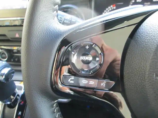 ホンダ Ｎ ＯＮＥ プレミアム 千葉県 2025(令7)年 0.1万km プレミアムサンライトホワイトパール 登録時走行距離539km/ワンオーナー/純正9型ナビ、フルセグTV/バックカメラ/純正オーディオ【DVD/CD/BT/SD/USB】/Honda SENSING/LEDヘッドライト&LEDフォグランプ/アダプティブクルーズコントロール/レーンキープアシスト/リアコーナーセンサー/オートブレーキホールド/プライムスムースフロントシート/前席シートヒーター/純正OPアームレスト&本革製シフトノブ/純正フロアマット/純正ドアバイザー/ビルトインETC/スペアキー/取扱説明書/新車時保証書