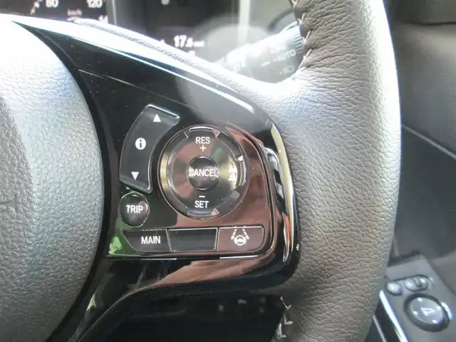 ホンダ Ｎ ＯＮＥ プレミアム 千葉県 2025(令7)年 0.1万km プレミアムサンライトホワイトパール 登録時走行距離539km/ワンオーナー/純正9型ナビ、フルセグTV/バックカメラ/純正オーディオ【DVD/CD/BT/SD/USB】/Honda SENSING/LEDヘッドライト&LEDフォグランプ/アダプティブクルーズコントロール/レーンキープアシスト/リアコーナーセンサー/オートブレーキホールド/プライムスムースフロントシート/前席シートヒーター/純正OPアームレスト&本革製シフトノブ/純正フロアマット/純正ドアバイザー/ビルトインETC/スペアキー/取扱説明書/新車時保証書