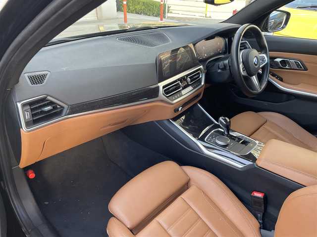 ＢＭＷ ３２０ｄ xDrive ツーリング Mスポーツ 東京都 2021(令3)年 3.5万km サファイアブラックP 4WD/純正ナビ/フルセグTV/純正USB/BTオーディオ/レザーシート/シートヒーター/パワーシート/パワーバックドア/ドライブレコーダー/ACC/BSM/レーンキープ/ETC