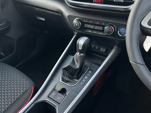 スバル レックス Z ハイブリッド 群馬県 2025(令7)年 0.1千km ブラックマイカメタリック/シャイニングホワイトパール 純正9インチディスプレイオーディオ/（Bluetooth/HDMI/AppleCarPlay）/パノラミックビューモニター/スマートアシスト/・BSM/・RCTA/・先行車発進/・コーナーセンサー/シートヒーター/ACC/純正17インチアルミホイール/プッシュスタート/ステアリングリモコン/AC100V電源/ウィンカーミラー/保証書・取説・スペアキー