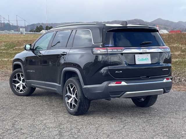 クライスラー・ジープ ジープ コマンダー リミテッド 新潟県 2023(令5)年 4.8万km 黒 4WD/純正メモリナビ/BT/フルセグテレビ/全方位カメラ/ETC/ドライブレコーダー/衝突被害軽減ブレーキ/レーンキープアシスト/レーダークルーズコントロール/サンルーフ/革シート/パワーシート/シートヒーター/パーキングアシスト/コーナーセンサー/パワーバックドア/スマートキー/プッシュスタート/LEDヘッドライト/オートライト/フォグランプ/純正18インチアルミホイール