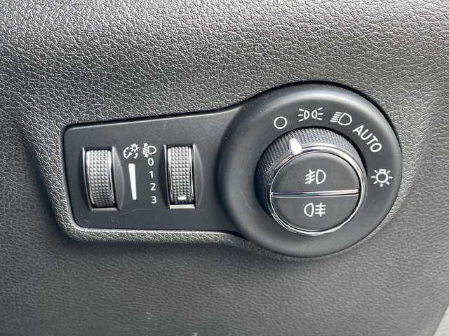 クライスラー・ジープ ジープ コマンダー リミテッド 新潟県 2023(令5)年 4.8万km 黒 4WD/純正メモリナビ/BT/フルセグテレビ/全方位カメラ/ETC/ドライブレコーダー/衝突被害軽減ブレーキ/レーンキープアシスト/レーダークルーズコントロール/サンルーフ/革シート/パワーシート/シートヒーター/パーキングアシスト/コーナーセンサー/パワーバックドア/スマートキー/プッシュスタート/LEDヘッドライト/オートライト/フォグランプ/純正18インチアルミホイール