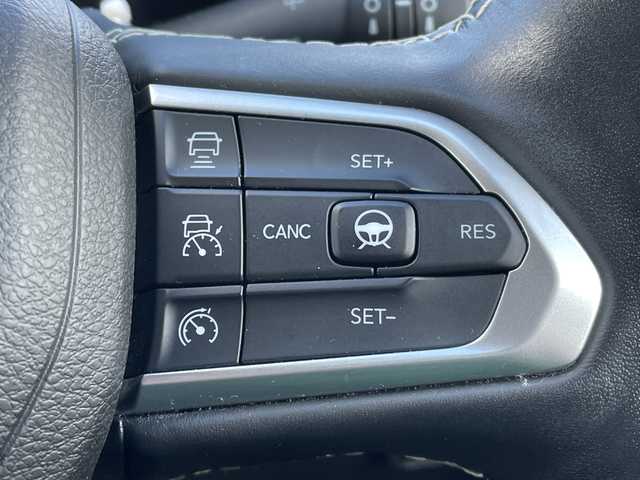 クライスラー・ジープ ジープ コマンダー リミテッド 新潟県 2023(令5)年 4.8万km 黒 4WD/純正メモリナビ/BT/フルセグテレビ/全方位カメラ/ETC/ドライブレコーダー/衝突被害軽減ブレーキ/レーンキープアシスト/レーダークルーズコントロール/サンルーフ/革シート/パワーシート/シートヒーター/パーキングアシスト/コーナーセンサー/パワーバックドア/スマートキー/プッシュスタート/LEDヘッドライト/オートライト/フォグランプ/純正18インチアルミホイール