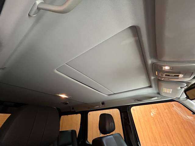 メルセデス・ベンツ ゲレンデヴァーゲン Ｇ３５０ ブルーテック 千葉県 2014(平26)年 6.2万km ポーラホワイト ラグジュアリーＰＫＧ　/ＡＣＣ　/黒革シート　/サンルーフ　/ディスプレイオーディオ　/バックカメラ　/ＣａｒＰｌａｙ　/ｈａｒｍａｎｋａｒｄｏｎサウンド　/シートヒーター　/バイキセノンヘッドライト　/ＢＳＭ　/ドラレコ