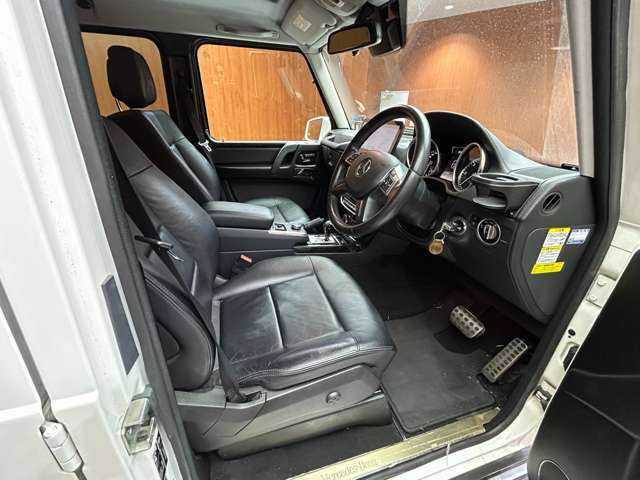 メルセデス・ベンツ ゲレンデヴァーゲン Ｇ３５０ ブルーテック 千葉県 2014(平26)年 6.2万km ポーラホワイト ラグジュアリーＰＫＧ　/ＡＣＣ　/黒革シート　/サンルーフ　/ディスプレイオーディオ　/バックカメラ　/ＣａｒＰｌａｙ　/ｈａｒｍａｎｋａｒｄｏｎサウンド　/シートヒーター　/バイキセノンヘッドライト　/ＢＳＭ　/ドラレコ