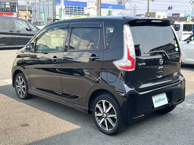 日産 デイズ ハイウェイスターG ターボ 石川県 2016(平28)年 2.9万km ブラック 純正ナビ（AM/FM/DVD/BT/フルセグ）/全方位カメラ/衝突被害軽減システム/横滑り防止装置/アイドリングストップ/オートHIDライト/フォグライト/純正アルミホイール/社外フロアマット/革巻きステアリング/プッシュスタート/スマートキー/スペアキー
