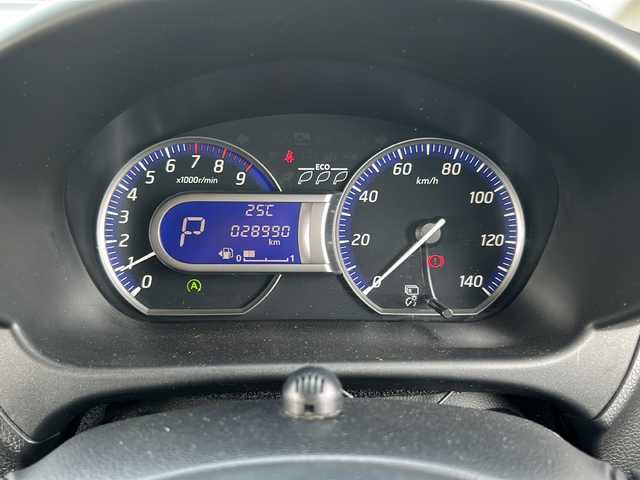 日産 デイズ ハイウェイスターG ターボ 石川県 2016(平28)年 2.9万km ブラック 純正ナビ（AM/FM/DVD/BT/フルセグ）/全方位カメラ/衝突被害軽減システム/横滑り防止装置/アイドリングストップ/オートHIDライト/フォグライト/純正アルミホイール/社外フロアマット/革巻きステアリング/プッシュスタート/スマートキー/スペアキー