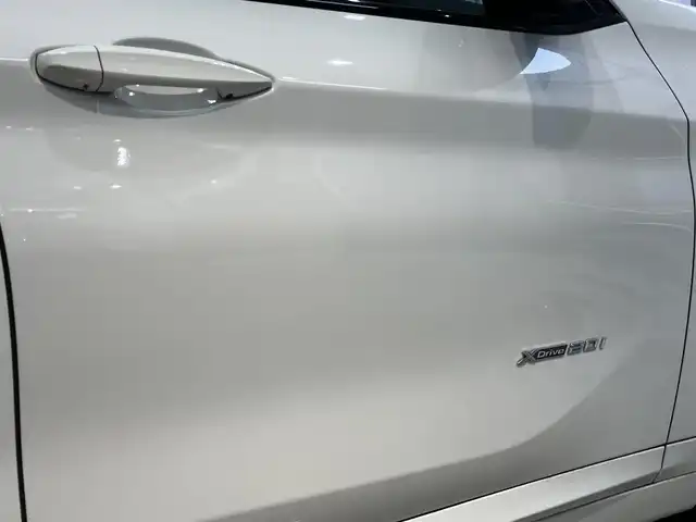 ＢＭＷ Ｘ１ xDrive 20i Mスポーツ 東京都 2018(平30)年 1.9万km アルピンホワイトⅢ ワンオーナー /ドライビングアシスト/・レーンディパーチャーニング・/・前車接近警告機能/・衝突回避・被害軽減ブレーキ/純正ナビゲーション/Bカメラ/ドライブレコーダー/ETC/スマートキー/純正ルーフレール/純正アルミホイール/パワーバックドア/スポーツモード搭載/ISOFIX/点検整備記録簿H30R123456年