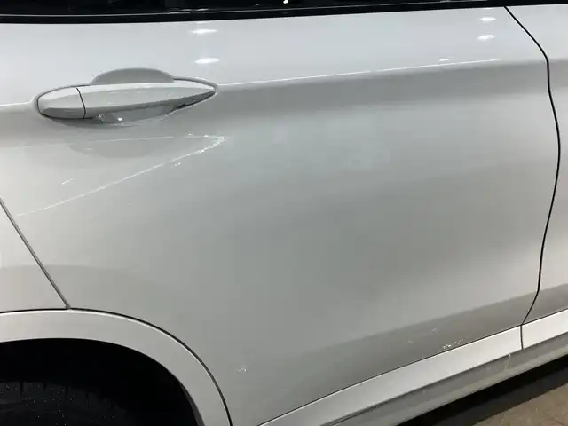 ＢＭＷ Ｘ１ xDrive 20i Mスポーツ 東京都 2018(平30)年 1.9万km アルピンホワイトⅢ ワンオーナー /ドライビングアシスト/・レーンディパーチャーニング・/・前車接近警告機能/・衝突回避・被害軽減ブレーキ/純正ナビゲーション/Bカメラ/ドライブレコーダー/ETC/スマートキー/純正ルーフレール/純正アルミホイール/パワーバックドア/スポーツモード搭載/ISOFIX/点検整備記録簿H30R123456年