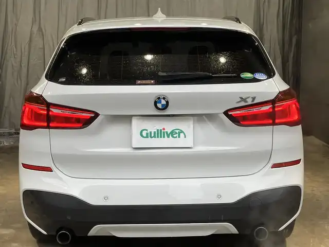 ＢＭＷ Ｘ１ xDrive 20i Mスポーツ 東京都 2018(平30)年 1.9万km アルピンホワイトⅢ ワンオーナー /ドライビングアシスト/・レーンディパーチャーニング・/・前車接近警告機能/・衝突回避・被害軽減ブレーキ/純正ナビゲーション/Bカメラ/ドライブレコーダー/ETC/スマートキー/純正ルーフレール/純正アルミホイール/パワーバックドア/スポーツモード搭載/ISOFIX/点検整備記録簿H30R123456年