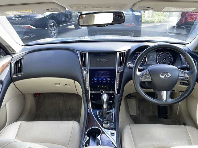 日産 スカイライン 200GT－t タイプP 兵庫県 2014(平26)年 5万km ハガネブルーM 純正ナビ/・BT/・USB/・TVフルセグ/DCA/LDP/BSI/エマージェンシーブレーキ/レーダークルーズコントロール/アラウンドビューモニター/ステアリングスイッチ/アイドリングストップ/パワーシート/シートヒーター/LEDライト/純正アルミホイール/純正フロアマット